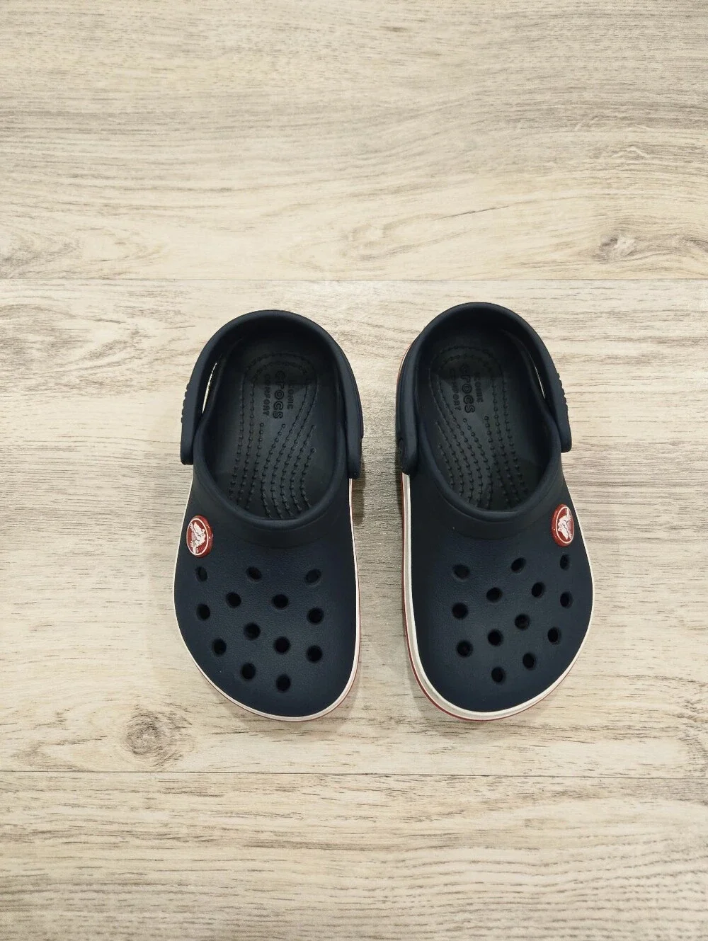 CROCS pre owned
